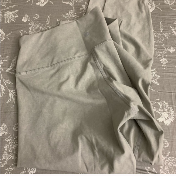 Lululemon Wunder Under High Rise Tight - Picture 4 of 5